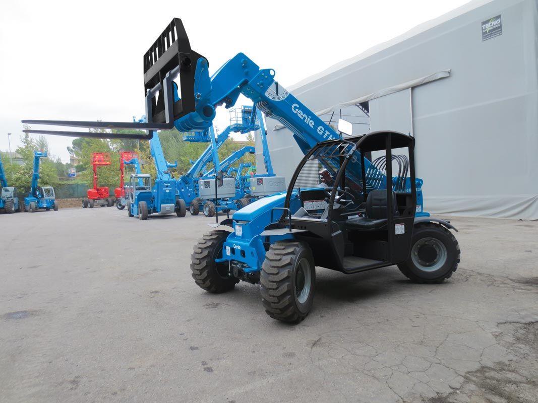 Rental store for FORKLIFT, 5.5K LB EXTENDED REACH in Monroe WA